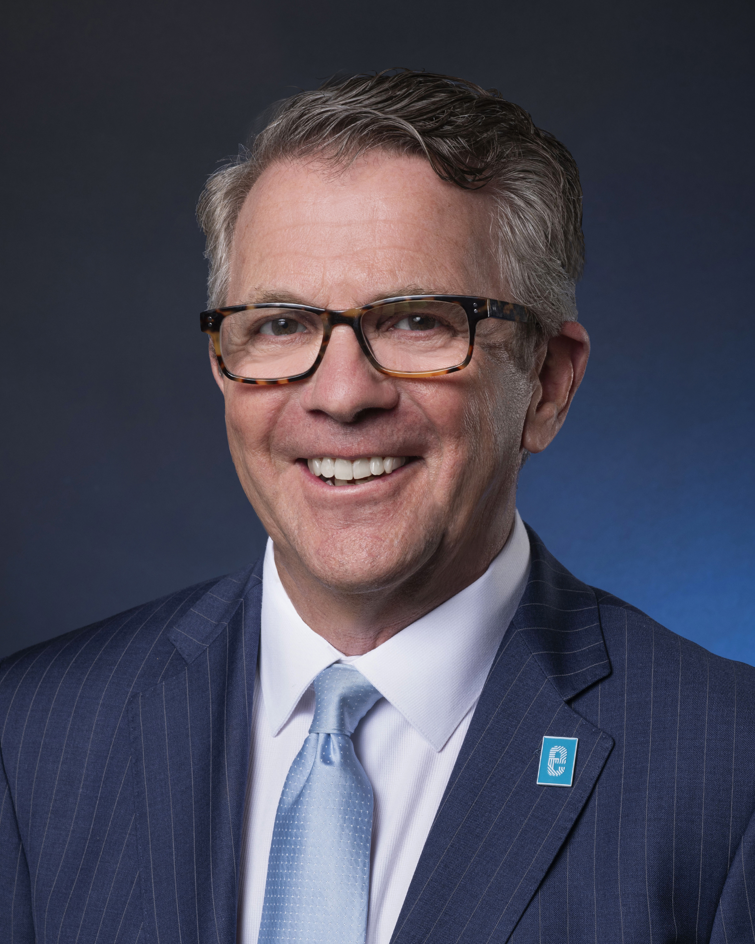 Image of Lloyd Winnecke